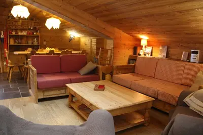 Image de Grand chalet familial en bord de piste