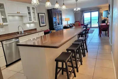 Image de Belle Boho Oceanfront avec cuisine du chef