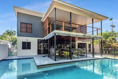 Image de Bramston on the Beach A Private Poolside Oasis
