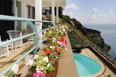 Image de Maison de vacances très confortable à Caniço, Madeira