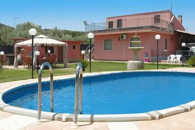 Image de Maison Floridia avec piscine près plage