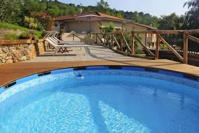 Appartement Casa Paola avec piscine א Camaiore