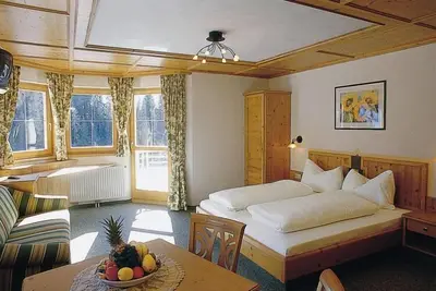 Image de Appartement à St. Anton am Arlberg avec balcon