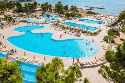 Appartements א Zaton avec Piscine