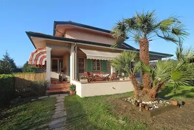 Image de Maison Ă Versilia proche plages de sable