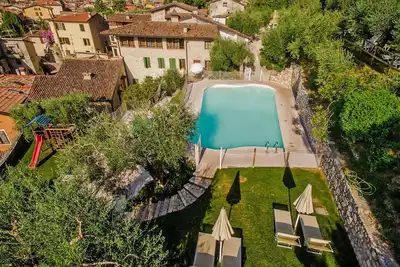 Image de Appartement Borgo Alba avec piscine partagée