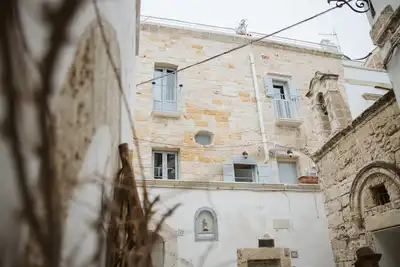 Image de Appartement avec deux chambres doubles et terrasse donnant sur la mer