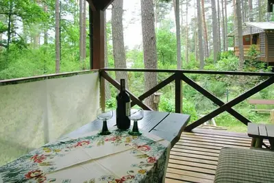 Image de Chalet clôturé en pleine nature, juste au bord du lac, Rentyny