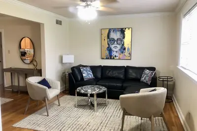 Image de Condo rénové de 2 chambres dans un excellent emplacement, à quelques pas du lac Pontchartrain