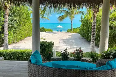 Image de Escapade romantique, plage de classe mondiale, emplacement parfait!