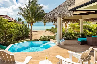 Image de Escapade romantique, plage de classe mondiale, emplacement parfait!