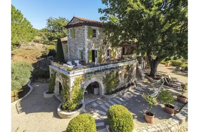Image de 7 a\/c ensuite Br\/14 person Provence villa, walk to villages, 40 mins Nice aiport