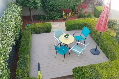 Image de Penthouse du centre-ville à pied de la plage