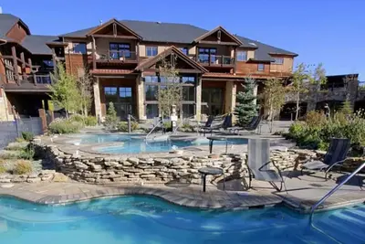 Image de Superbe Breckenridge Ski In / out Studio W / Resort style commodités