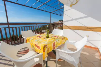 Image de Garçonnière avec la terrasse et la vue sur le mer Baska Voda, Makarska (As-6761-b)