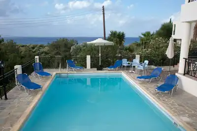 Image de Loin des stations bruyantes et des fĂŞtards, cette villa est un paradis de calme!