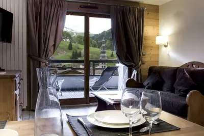 Image de Lcz - Charmant T3 avec piscine et spa, 4*