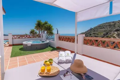 Cortijo Raíces Jurado Torrox by Ruralidays