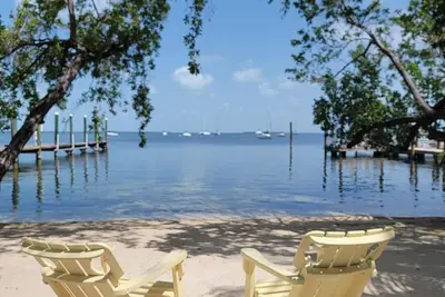 Image de Beachfront Hideaway au coeur de Key Largo! Votre propre plage privée!