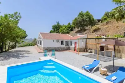 Casa Lirios Cómpeta by Ruralidays