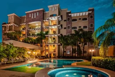 Image de Condo de vacances de luxe en bord de mer pour un maximum de dix!
