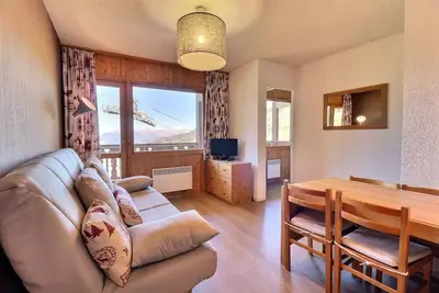 Image de 2 Pieces Dans Une Residence Au Calme, Superbe Vue Vallee