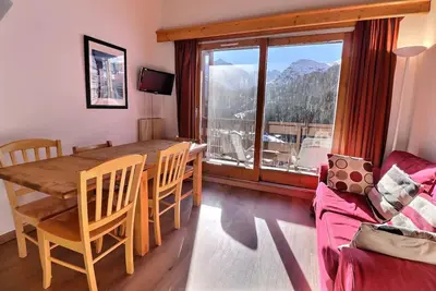 Image de Joli Duplex At Calme, South Plen, On Pistes