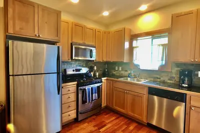 Image de Seattle Vacation Home: The Market - Artisan moderne avec 2 chambres, très bien situé