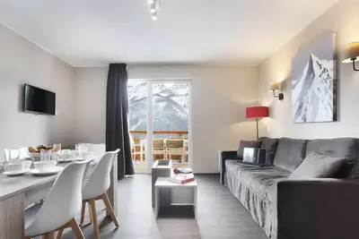 Image de Wifi, remise en forme, piscine, télévision, casier à ski, 32m², Pra Loup