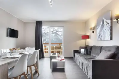 Image de Wifi, remise en forme, piscine, télévision, casier à ski, 46m², Pra Loup