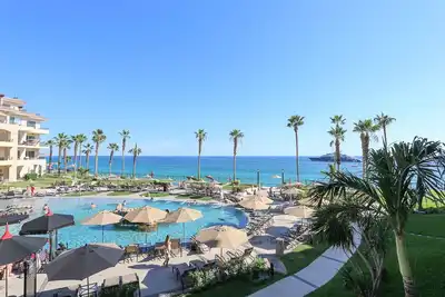 Image de Oceanfront, 3 Bedrooms - 4 Bathrooms