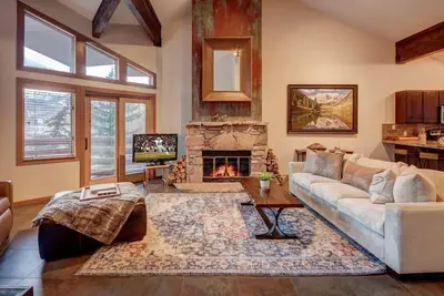 Image de Deer Valley Enclave - 2br spacieux, vue sur la montagne