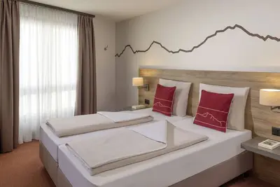 Image de Joli appartement pour 2 personnes avec piscine, Wifi, Tv, terrasse, animaux admis et parking