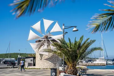 Image de Agréable appartement pour 4 personnes avec piscine, climatisation, Tv et terrasse