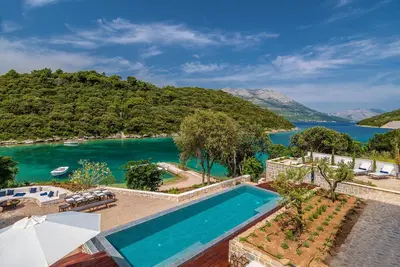 Image de Beachfront Villa Feodora Grande with Pool