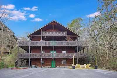 Image de Hideaway Lodge - 7br / 3ba - 20 personnes