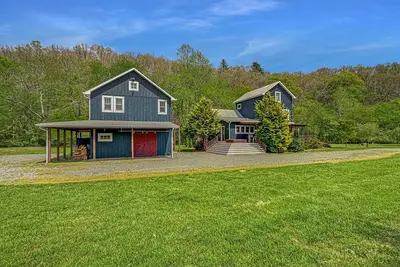 Image de Noontootla Cottage- Un paradis pour les pêcheurs de truite | Animaux acceptés | Maison de ferme