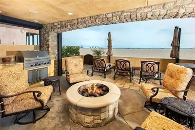 Image de Oceanfront Luxury Maison unifamiliale! Paradis intérieur-extérieur