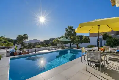 Image de Villa à Moraira, Costa Blanca, Espagne avec piscine privée pour 6 personnes