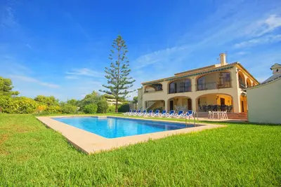 Image de Grande villa confortable à Javea, Costa Blanca, Espagne avec piscine privée pour 14 personnes