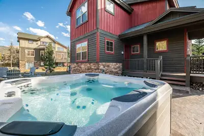 Image de Oberbreck Haus Très bien situé avec bain à remous privé et foyer extérieur au gaz