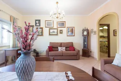 Image de Bel appartement pour 6 personnes avec Wifi, climatisation, Tv, balcon et parking