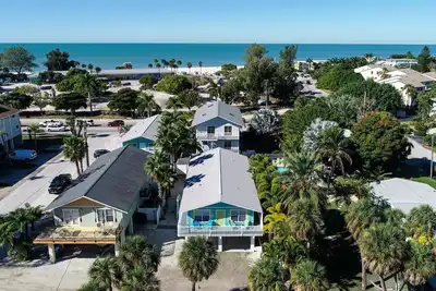 Image de Casa Coconut Ami # 3, 1br, 1 salle de bain en face de Manatee Beach!