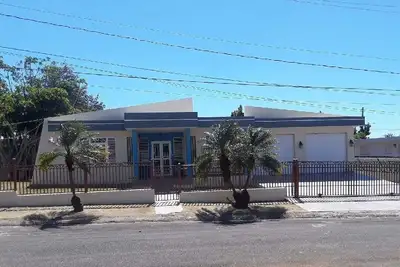 Maison entière! Vous aurez la maison pour vous.
