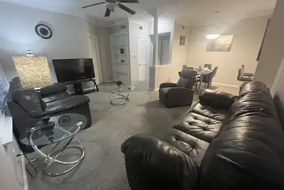 Image de Vue sur la piscine Premium Condo 3 chambres à Houston Medical Center