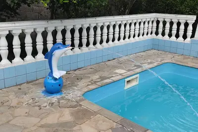 Image de Ferme avec piscine, salle de bal, salle de jeux, aire de jeux, parking,