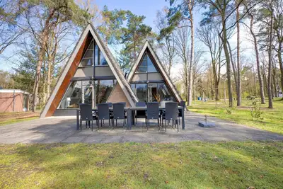 Image de Maison de vacances א Stramproy avec terrasse privיe