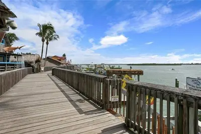 Baybreeze Cottage - Cottage confortable proche de tout!