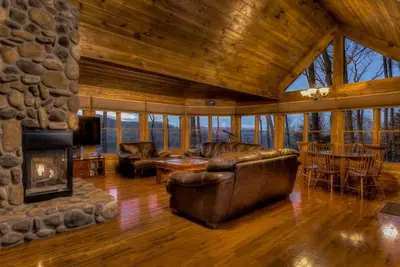 Image de Skyline Lodge- Gated Community | Privé et paisible | Rue pavée