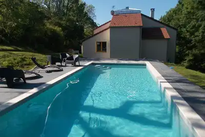 Image de maison d, architecte en pleine nature avec piscine privee a proximite de Beaune